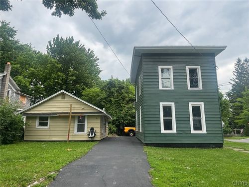 683 Bronson St, Watertown, NY, 13601-2801 | Card Image