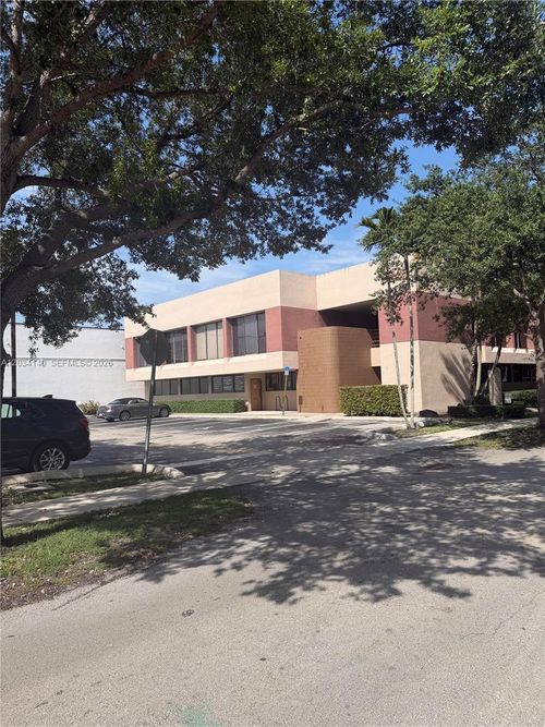 2-exam-rms-9245 Sw 157th St, Palmetto Bay, FL, 33157-1906 | Card Image