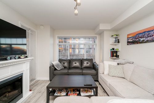 215-5650 201a St, Langley, BC, V3A0B3 | Card Image