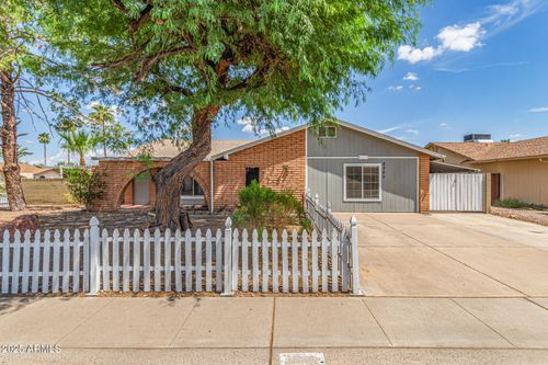 2300 E Concorda Dr, Tempe, AZ, 85282-3006 | Card Image