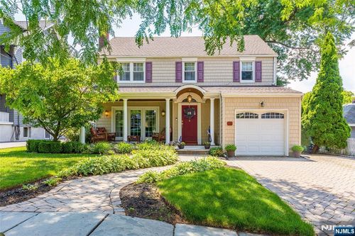 221 W Passaic Ave, Rutherford, NJ, 07070-1936 | Card Image