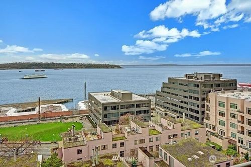 apt-c10-2021 1st Ave, Seattle, WA, 98121-2135 | Card Image