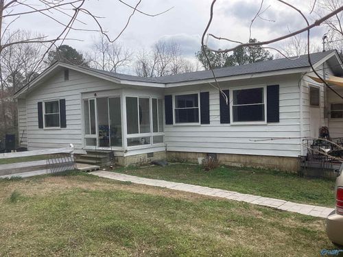 1710 Madison St Sw, Hartselle, AL, 35640-3865 | Card Image