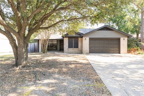 3311 Bahia Dr, College Station, TX, 77845-5930 | Card Image