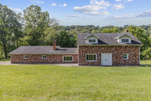 564 Bartleyville Rd, Burgettstown, PA, 15021-2274 | Card Image