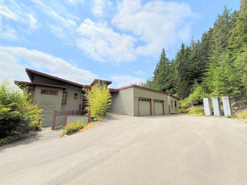 2923 Fern Dr, Anmore, BC, V3H4W9 | Card Image