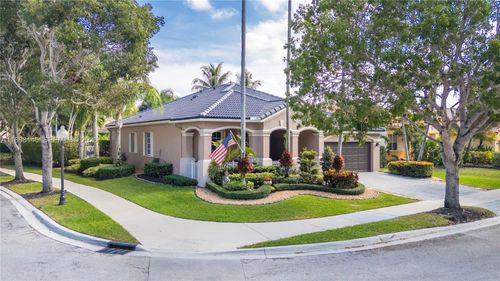 800 Lavender Cir, Weston, FL, 33327-2434 | Card Image