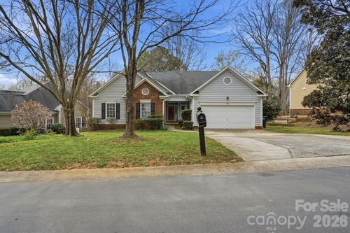 15733 Berryfield St, Huntersville, NC, 28078-6706 | Card Image