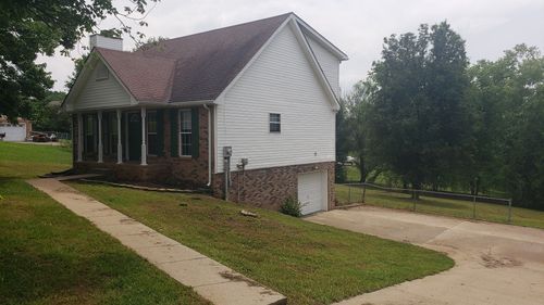 570 Barney Ln, Clarksville, TN, 37042-6973 | Card Image