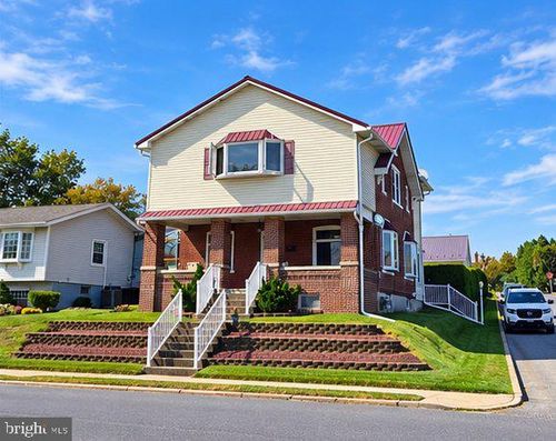 3335 N Front Street, WHITEHALL, PA, 18052 | Card Image