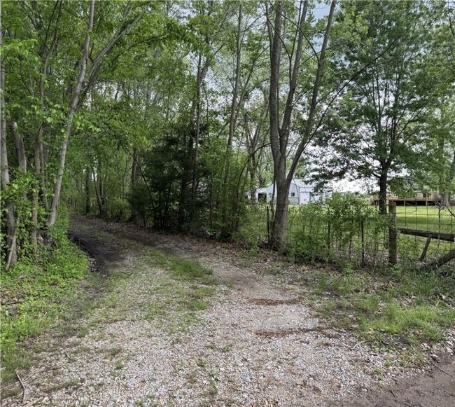Entrance off Floyd Moore Rd | Image 33