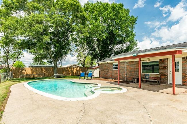 20108 Highway 36, House other with 3 bedrooms, 2 bathrooms and 2 parking in Guy TX | Image 22