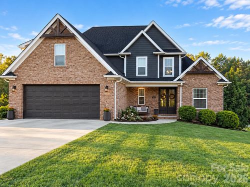 121 Westfields Dr, Taylorsville, NC, 28681-9043 | Card Image