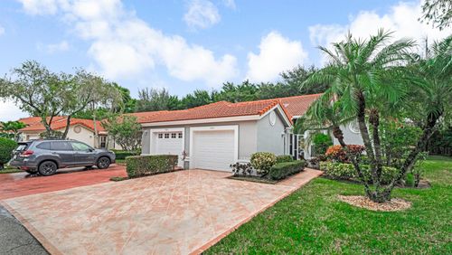 7043 Summer Tree Dr, Boynton Beach, FL, 33437-3884 | Card Image