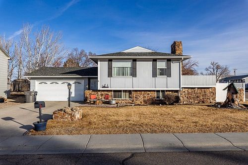 1057 Elm Way, Rock Springs, WY, 82901-4101 | Card Image
