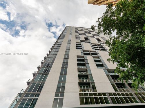 apt-805-151 Se 1st St, Miami, FL, 33131-1431 | Card Image