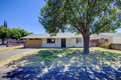 2354 Lambert St, Modesto, CA, 95354-1834 | Card Image
