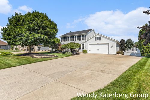 1033 Lumina Dr, Jenison, MI, 49428-9402 | Card Image