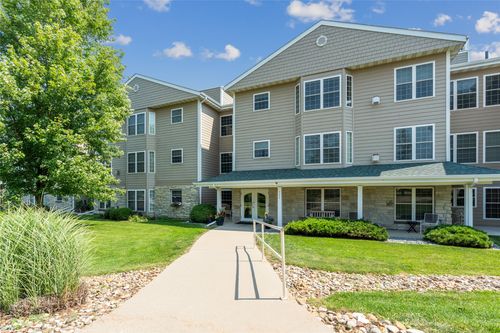 u103-711 16th Ave, Grinnell, IA, 50112-1169 | Card Image