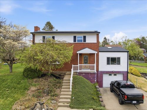 13 Cabindale Dr, Mc Kees Rocks, PA, 15136-1519 | Card Image