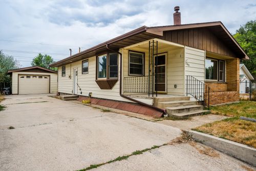 1740 S Thurmond Ave, Sheridan, WY, 82801-5939 | Card Image