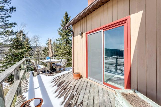 270240 Range Road 54, Home with 6 bedrooms, 2 bathrooms and 4 parking in Rural Rocky View County AB | Image 8
