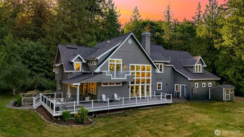 2030 290th Ave Ne, Carnation, WA, 98014-9630 | Card Image