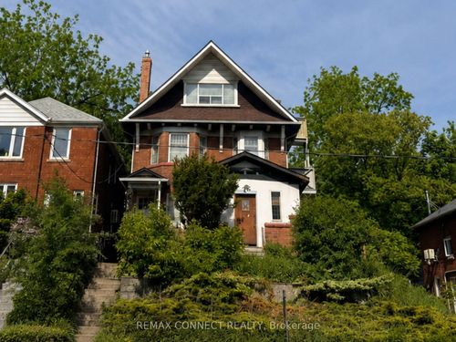 115 Parkside Dr, Toronto, ON, M6R2Y8 | Card Image
