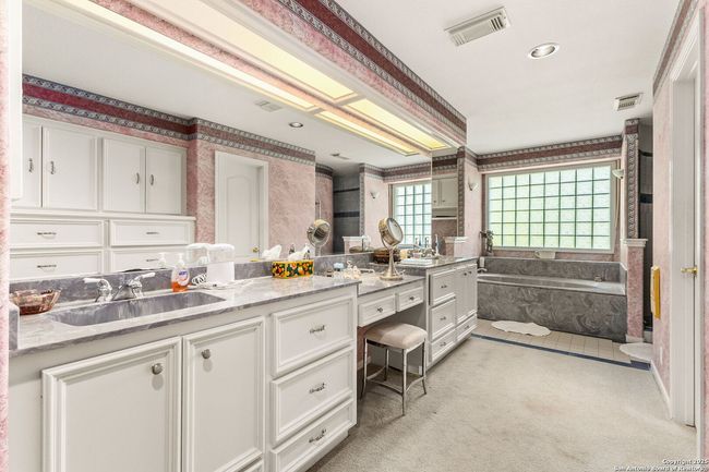 1434 Whispering Water, House other with 4 bedrooms, 3 bathrooms and null parking in Spring Branch TX | Image 17