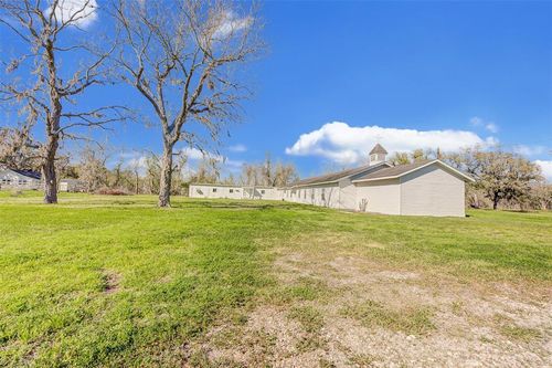 3922 County Road 353, Brazoria, TX, 77422-8197 | Card Image