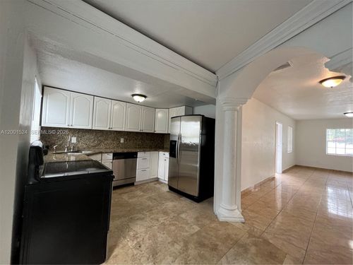 9870-9870 Nicaragua Dr, Cutler Bay, FL, 33189 | Card Image