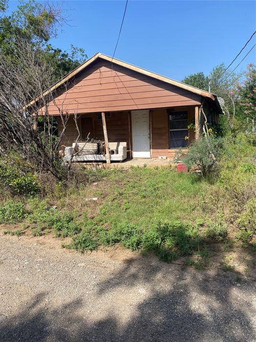 1311 N Blanco St, Coleman, TX, 76834-2509 | Card Image