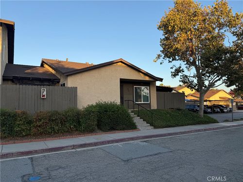 10477 Yosemite Dr, Montclair, CA, 91763 | Card Image
