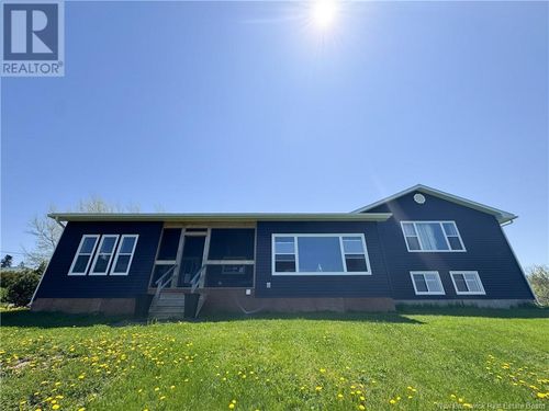 21 Jacks Rd W, Saint John, NB, E2M7J3 | Card Image