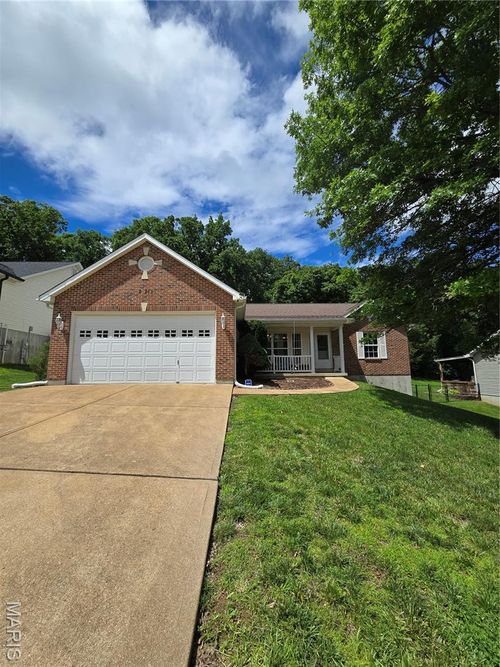 2921 Sand Sculpture Ct, Pevely, MO, 63070-2614 | Card Image