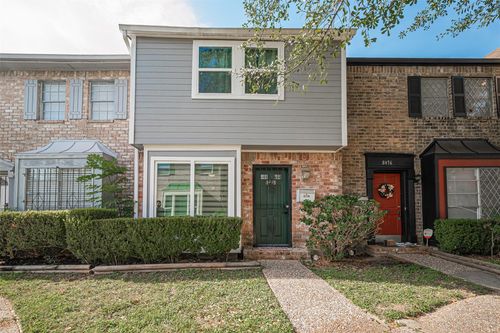 61-8478 Ariel St, Houston, TX, 77074-2805 | Card Image