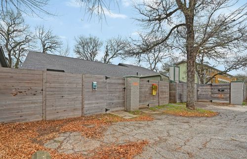 5217 Tahoe Trl, Austin, TX, 78745-1367 | Card Image