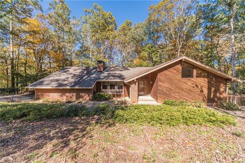2612 Country Club Dr Se, Conyers, GA, 30013-4913 | Card Image