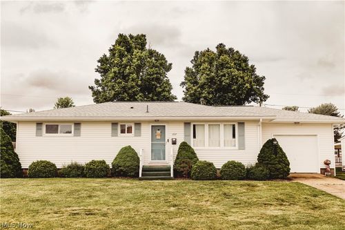1337 Canoe Ln, Coshocton, OH, 43812-2918 | Card Image