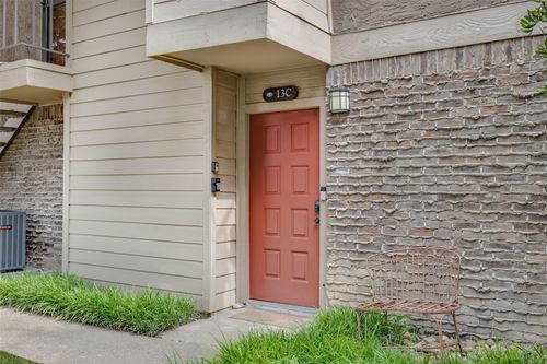 13c-5200 Martel Ave, Dallas, TX, 75206-5652 | Card Image