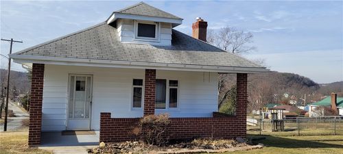 2501 Palm St, Natrona Heights, PA, 15065-1811 | Card Image