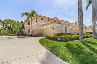 3 - 11037 Harbour Yacht Court, Condo with 3 bedrooms, 2 bathrooms and null parking in Fort Myers FL | Image 1