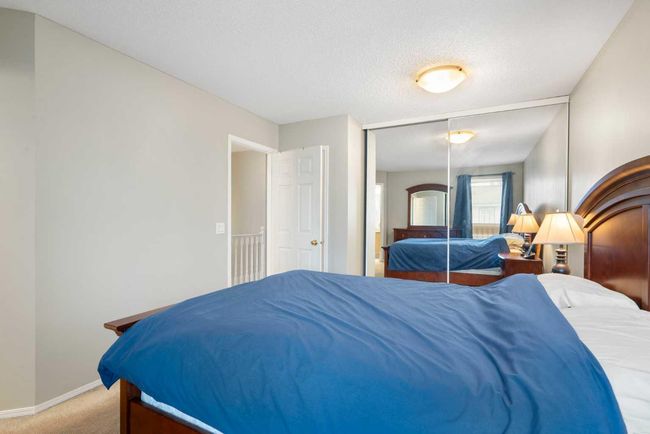 219 Coachway Lane Sw, Townhouse with 3 bedrooms, 3 bathrooms and 2 parking in Calgary AB | Image 23