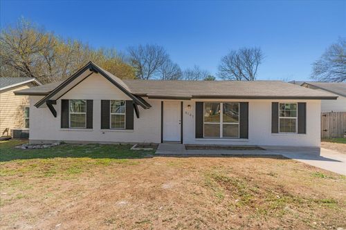 6107 Idlewood Cv, Austin, TX, 78745-4152 | Card Image
