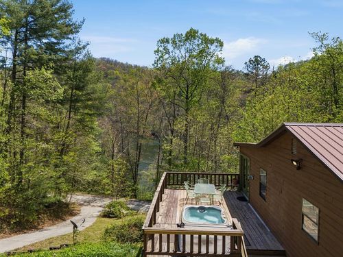 4541 Windingstairs Rd, Topton, NC, 28781-7506 | Card Image
