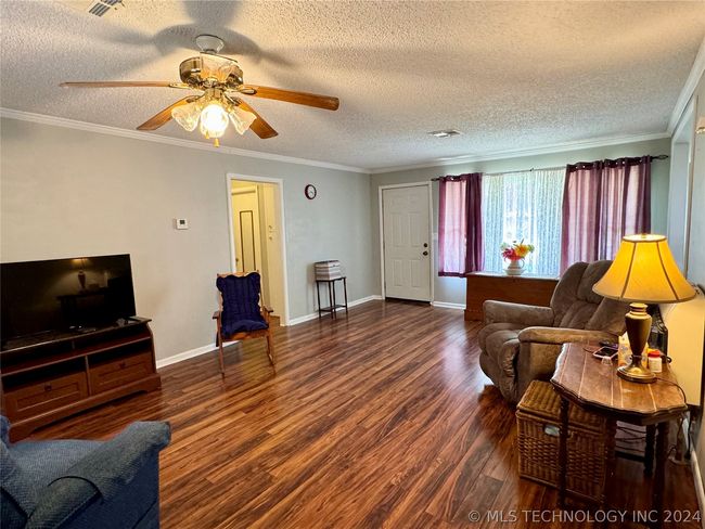 244 E Main St, House other with 2 bedrooms, 1 bathrooms and null parking in Big Cabin OK | Image 6