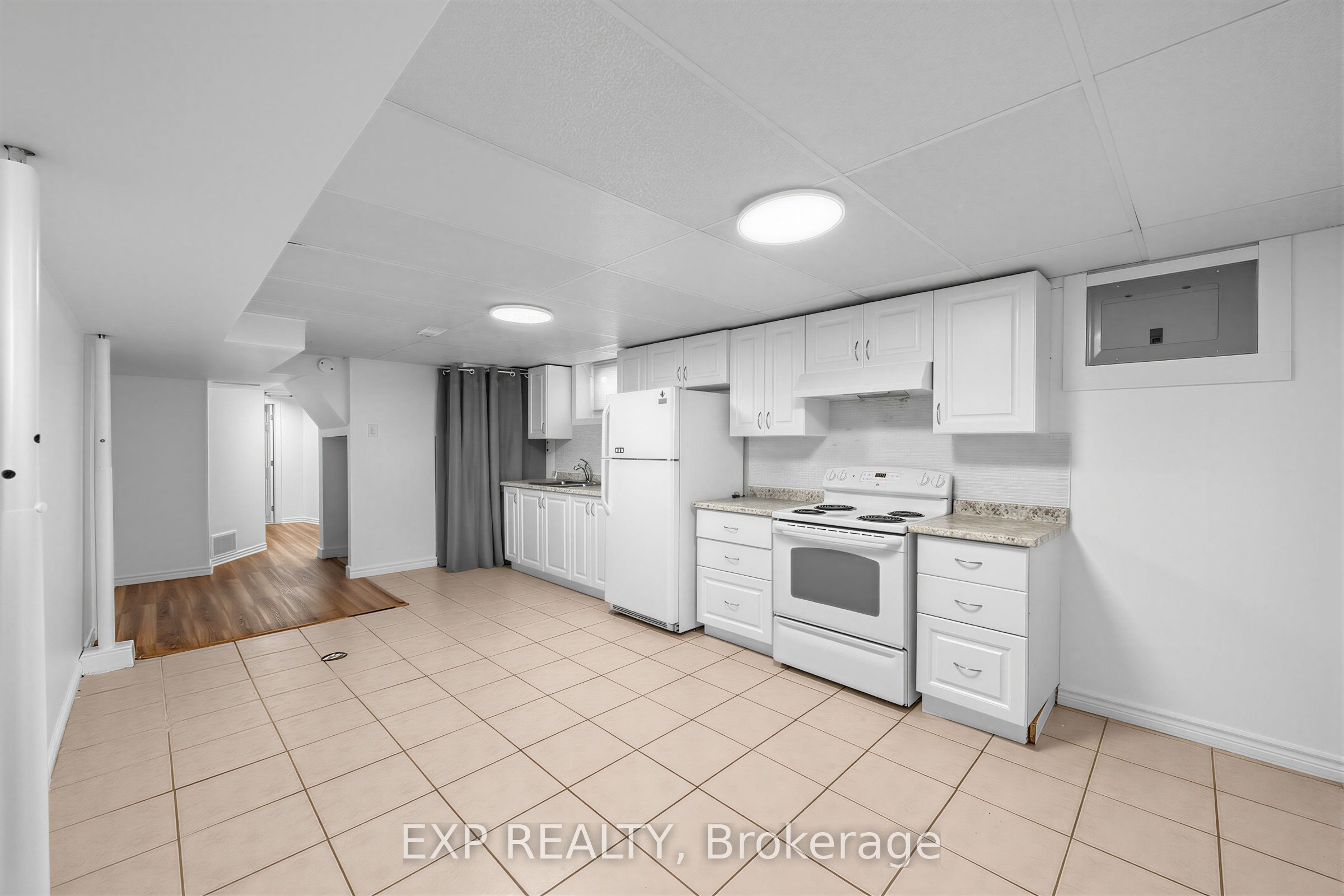 Residential Lease in Hamilton 4