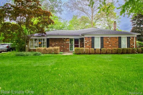 4243 Frostwood Ct, Troy, MI, 48098-4240 | Card Image