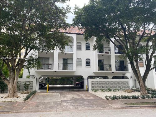 207-338 Majorca Ave, Coral Gables, FL, 33134-4276 | Card Image