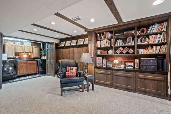 1339 Knollcrest Cir, Condo with 3 bedrooms, 3 bathrooms and null parking in Bloomfield Hills MI | Image 33